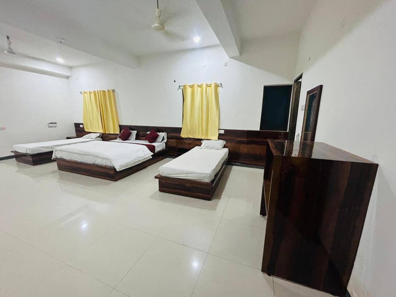 Hotel Maurya Vihar Bodhgaya Kültér fotó